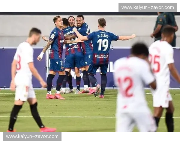 铁军之盾与利剑之芒：莱万特与塞维利亚的伊比利亚之约